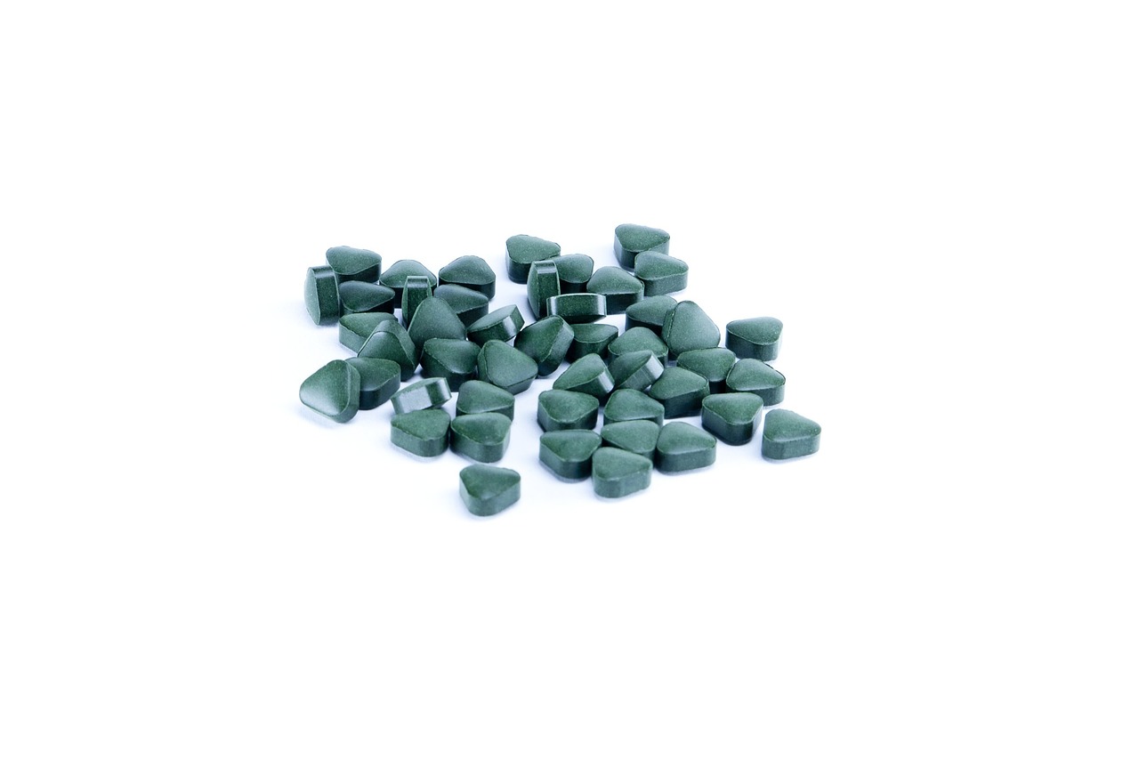 澳门王中王100%正确答案最新章节，动态数据解析_限量珍藏版5587.1261
